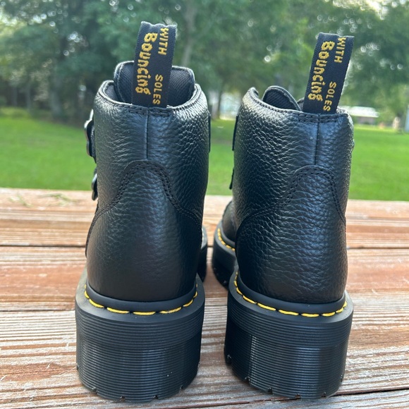 Dr. Martens Devon Flower Black Milled Nappa Boots Women Size 8 - Picture 7 of 9